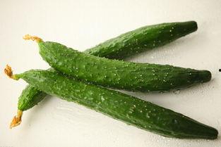 梦见吃很多的瓜,瓜果盛宴下的神秘启示