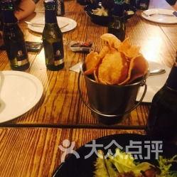 neno天津酒吧吃瓜,揭秘网红酒吧的吃瓜现场